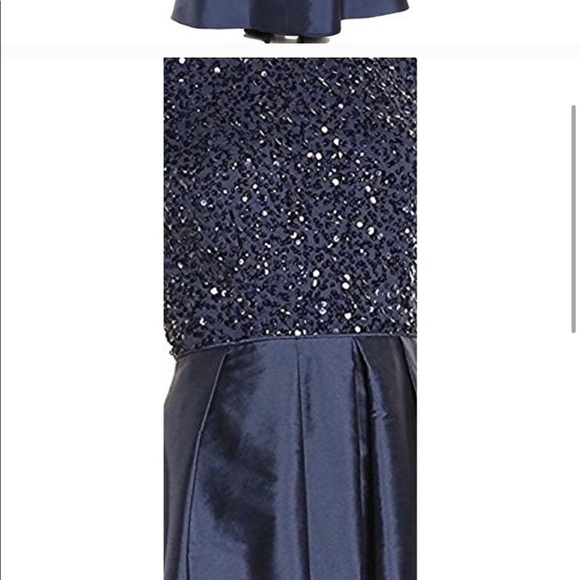 Navy blue beaded gown - Picture 4 of 8